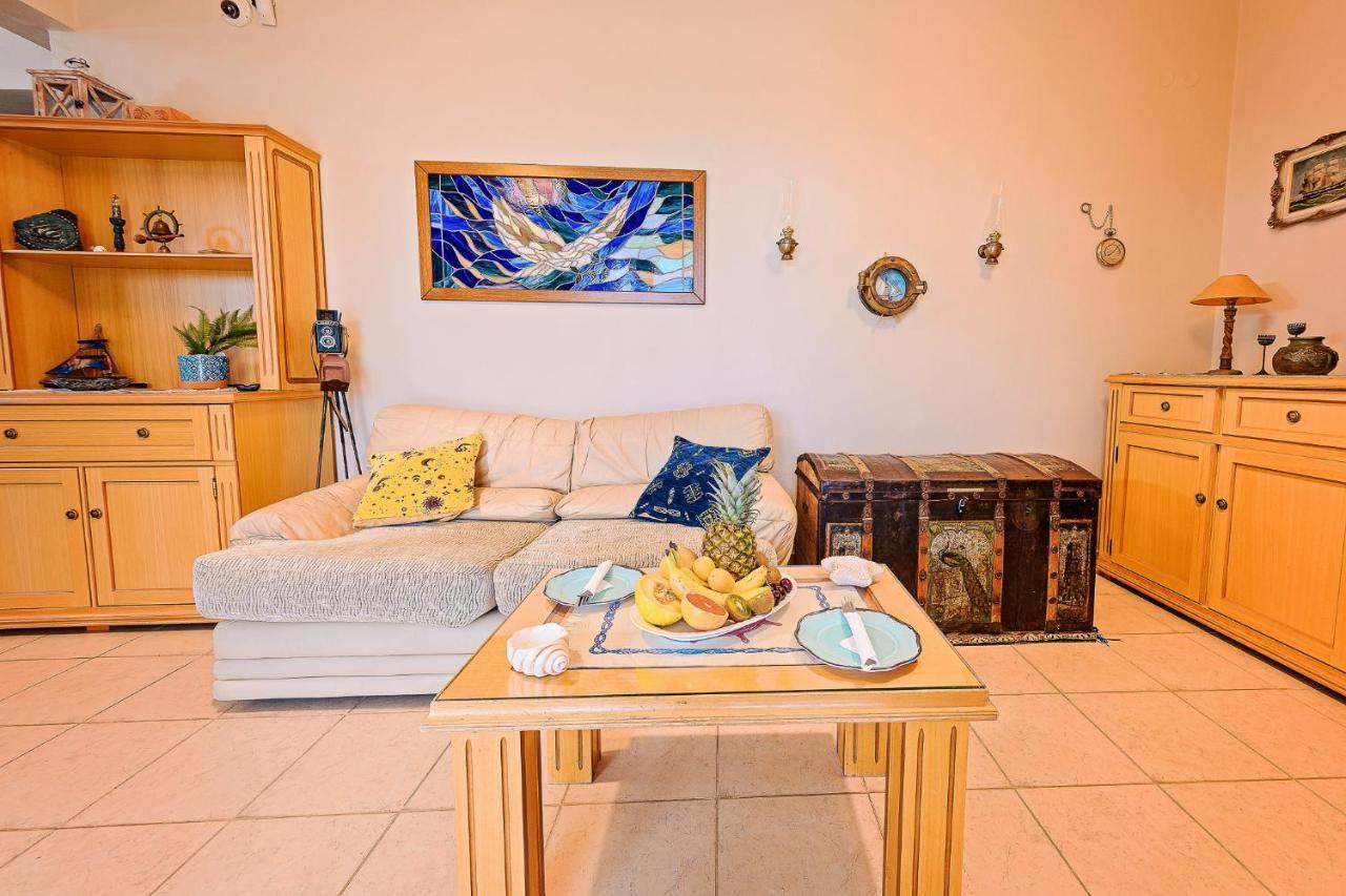 Villa Mariellie Néa Péramos المظهر الخارجي الصورة