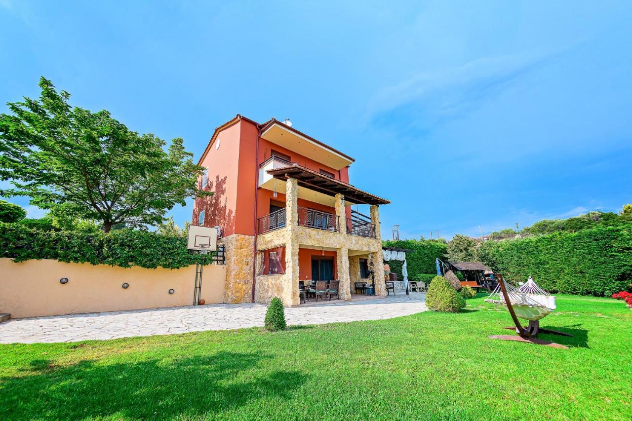 Villa Mariellie Néa Péramos المظهر الخارجي الصورة