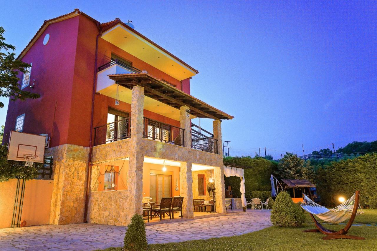 Villa Mariellie Néa Péramos المظهر الخارجي الصورة
